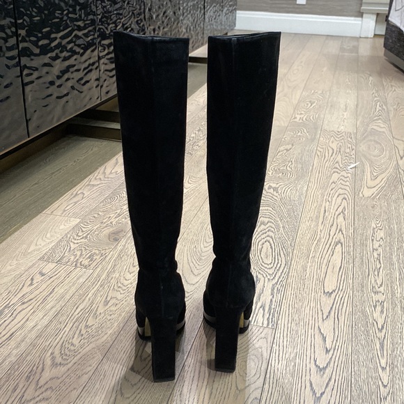 Chanel black suede and leather boots - Picture 3 of 7